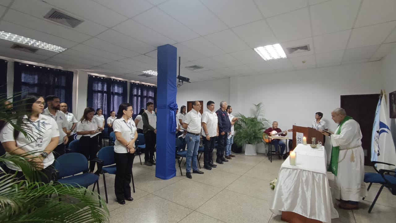 Mass 18
